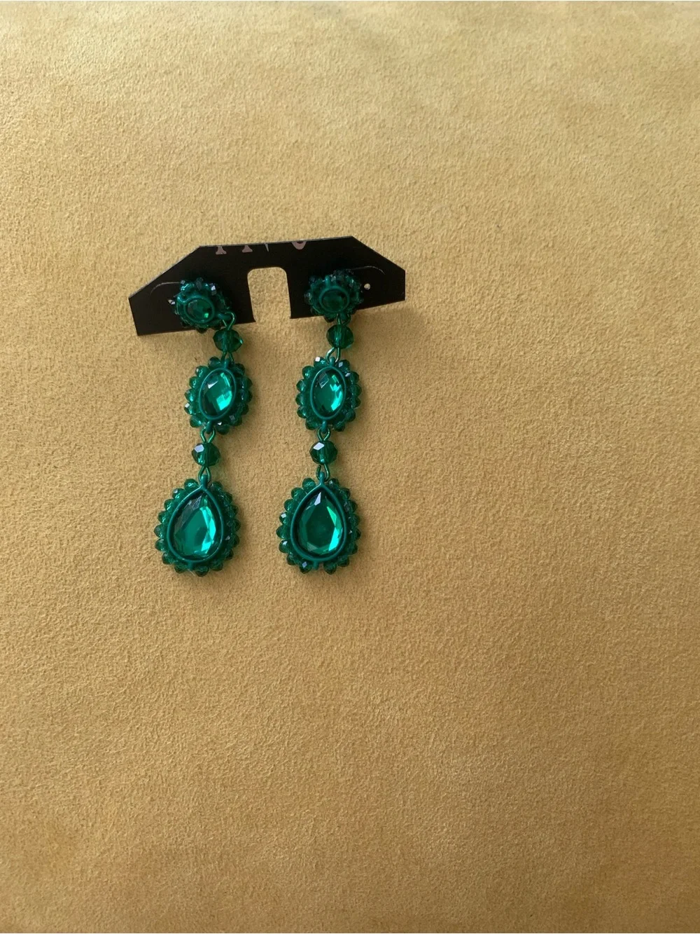 Never used .. Vintage emerald green long earring.
